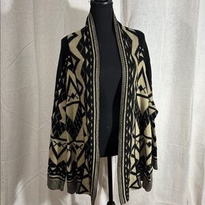 Black and Tan Geometric Knit Cardigan